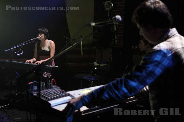 DEAR READER - 2009-02-19 - PARIS - La Maroquinerie - 
